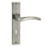 Πόμολα πόρτας Viometale 06.690 με πλάκα